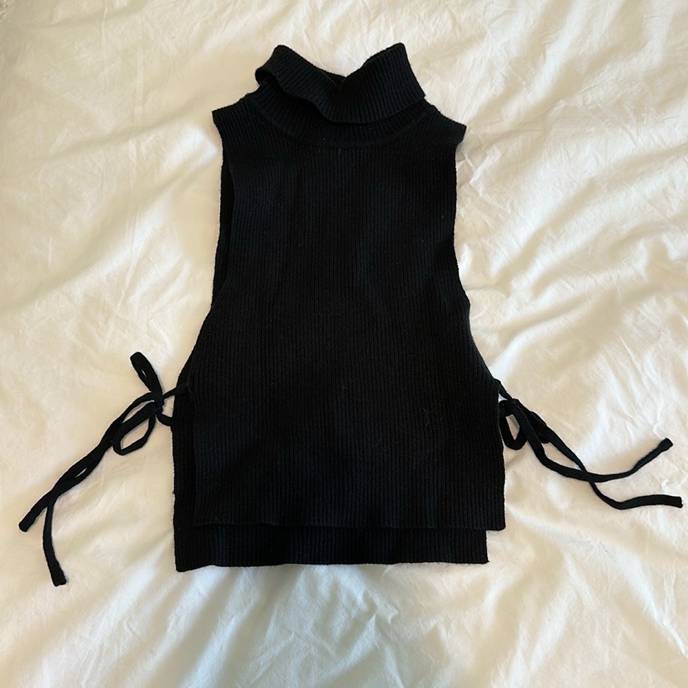 Edikted Turtleneck Knit Tie Tank top